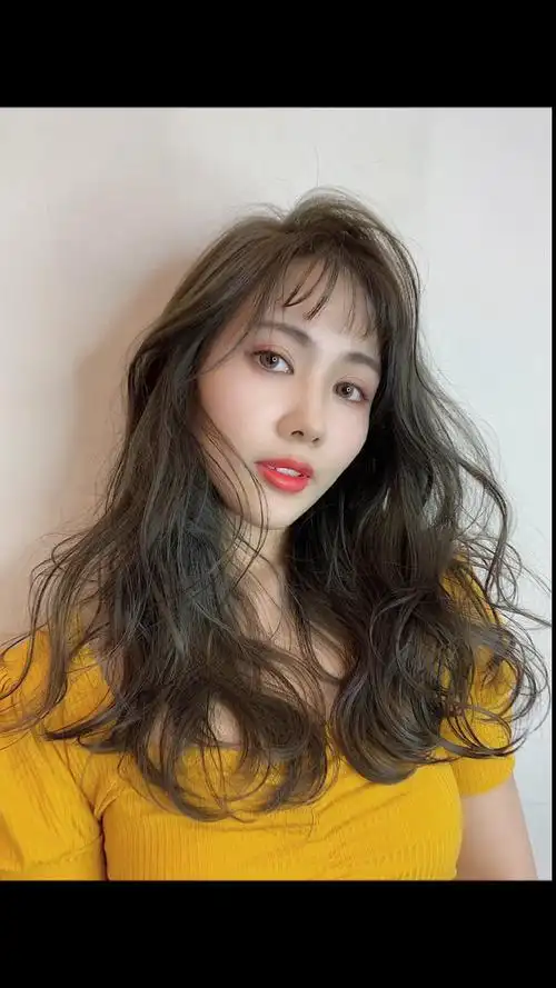 头发颜色#夏季冷色系显白发色强烈推荐闷青亚麻色