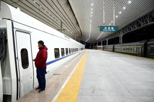 高铁列车的领航者