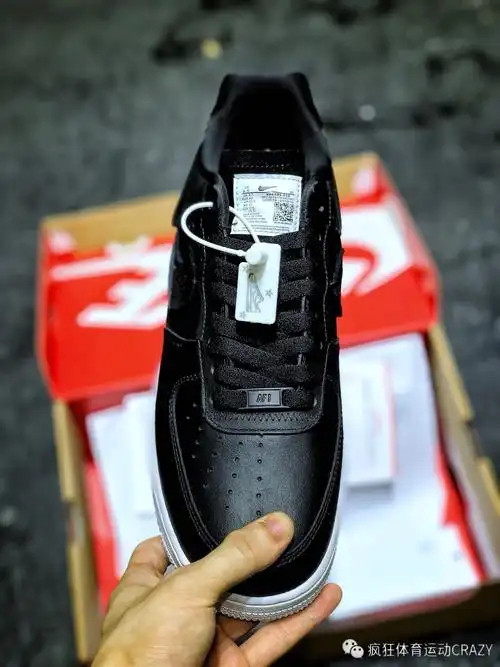 耐克黑色空军低帮断钩 nike wmns air force 1 lx 解构板鞋