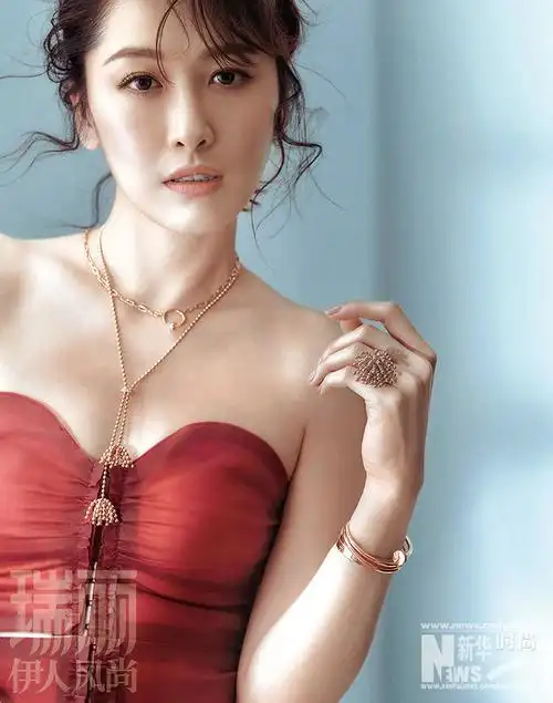 周丽淇写真大片