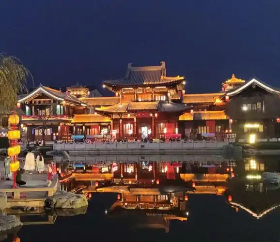 洛邑古城 #云享游 寒假来临,众多景点免费开放啦,古朴的城楼,展示着