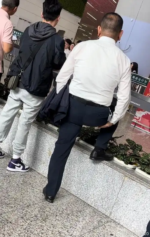 大叔##黑袜皮鞋