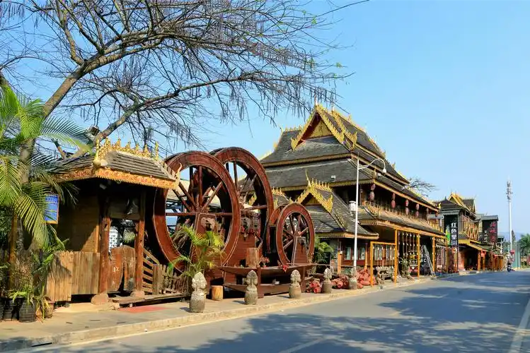 云南. 西双版纳--滨江公园