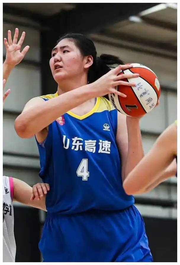 降维出击,16岁身高超姚明?|降维|张子宇|净胜_新浪新闻