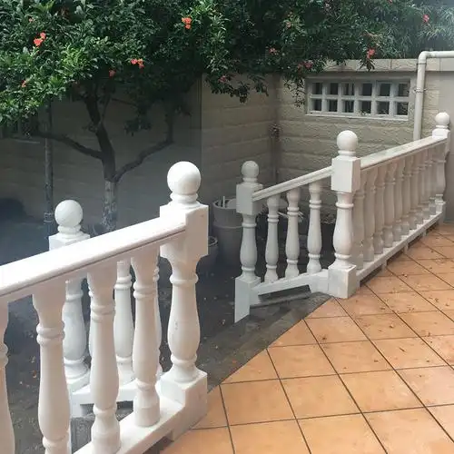 自建别墅大理石栏杆阳台别墅汉白玉护栏楼梯扶手石材花瓶柱子围栏