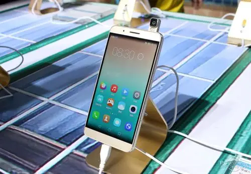 配备可旋转摄像头 华为荣耀7i现场图赏