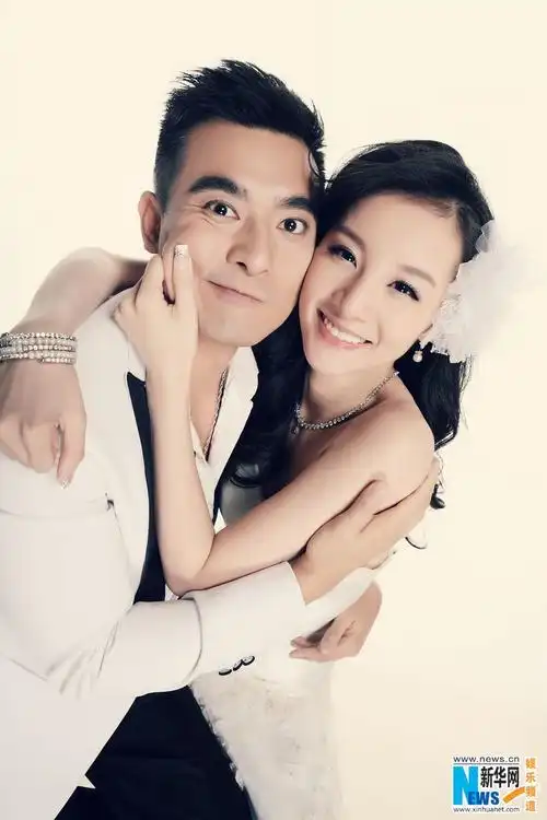 高清:陈龙,章龄之大婚在即 另类婚纱搞怪也销魂