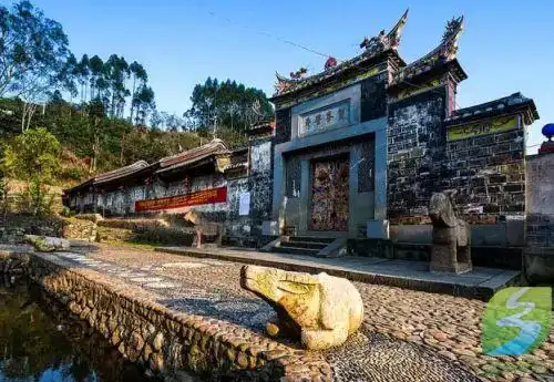 闽南第一村霞寨镇钟腾村