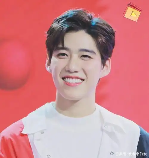 泰国当红演员歌手ppkrit感染新冠在社交平台上发文道歉