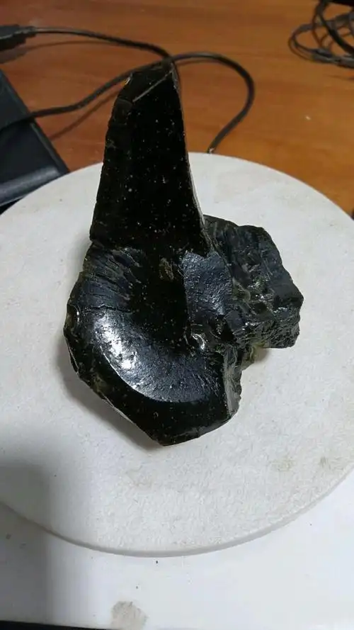 玻璃陨石就是"炉渣",其实就是一个谎言!