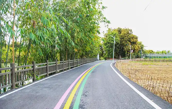 美丽乡村云浮罗定张屋村美丽彩虹道绘出乡村振兴亮丽底色