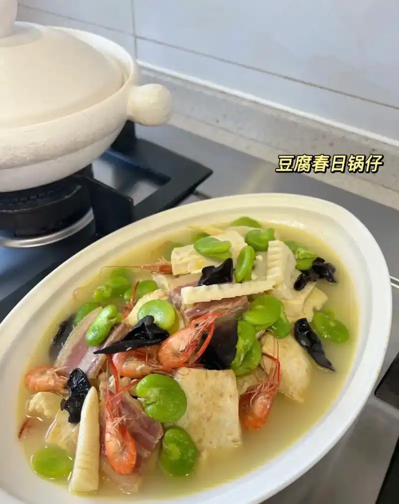 春笋豆腐锅仔.