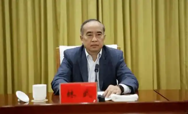 如今,蓝佛安成为山西省政府"一把手",与新任省委书记林武"搭班子".