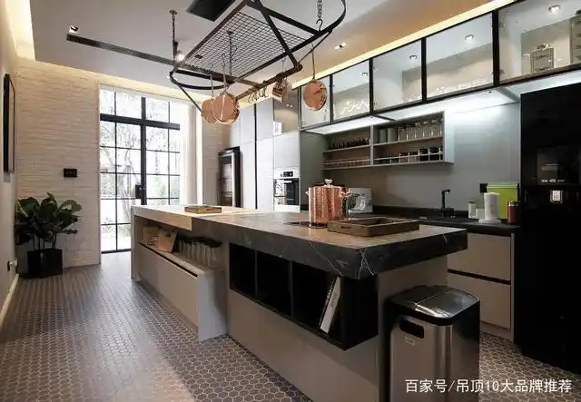 厨房中岛高度100cm合适吗?又应该如何确定其高度呢?