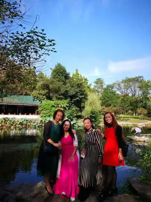 愿你永远年轻 永远快乐