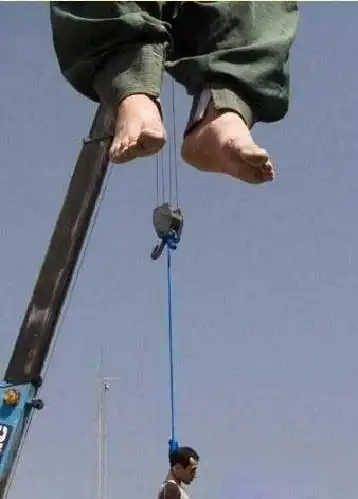 惊伊朗绞刑现场全过程组图