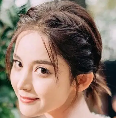 齐耳短发如何编辫子女宝宝齐耳短发扎辫子方法2