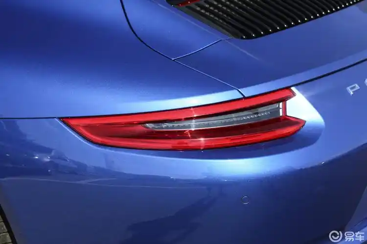 【保时捷9112016款carrera s尾灯侧45度俯拍汽车图片-汽车图片大全】