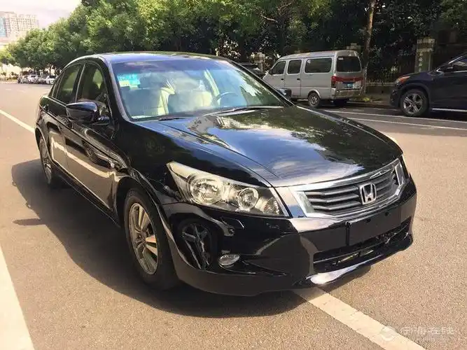 本田雅阁2.0t自动高配 黑色 6.68万元个人一手车, 可按揭可贷款 - 二