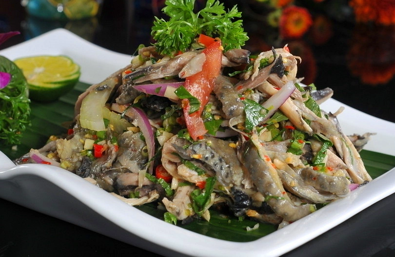 景颇族用来祭祀鬼神的一道美食"鬼鸡"