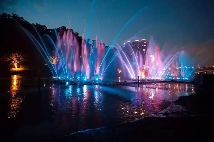 灯光喷泉(灯光喷泉)_石塘网