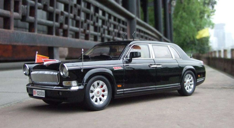 d级豪华轿车:红旗hqe,车身长度将近6.4米,安全性更是没的说