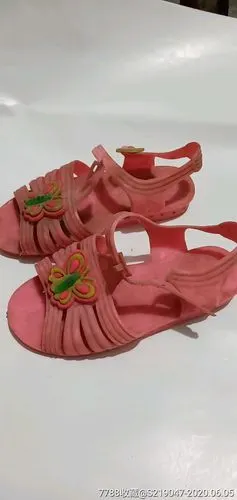 90年代儿童小凉鞋