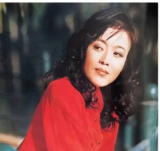 为爱两度下跪,四次流产,孙红雷前女友丁嘉丽的悲惨情史