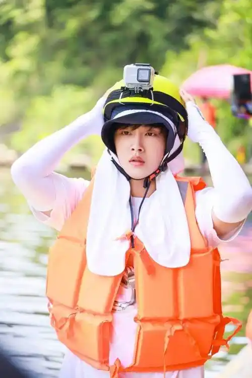 完美夏天2李汶翰于小彤宋威龙峡谷漂流利路修twins挑战冰舞