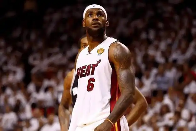 21世纪10年后nba最成功的5笔交易,詹姆斯上榜,霍勒迪拯救两队