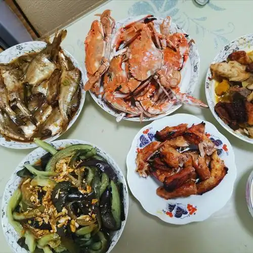 想问一下沿海城市的鹅们 家里天天都吃海鲜嘛?