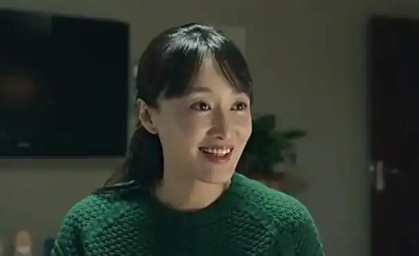 唱摇滚,带货直播,娶残疾妻子,从央视离职后,主持人们近况各异