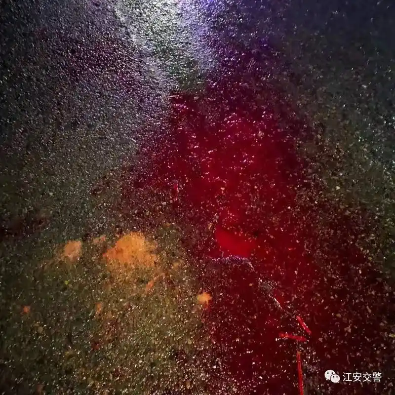 宜宾一三轮车撞飞老人后竟逃逸!视频记录下这惊心一刻