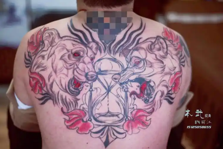 后背纹身