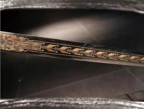 由秦时明月武器顾问张于龙先生耗时两年倾力设计打造而成的蚩尤