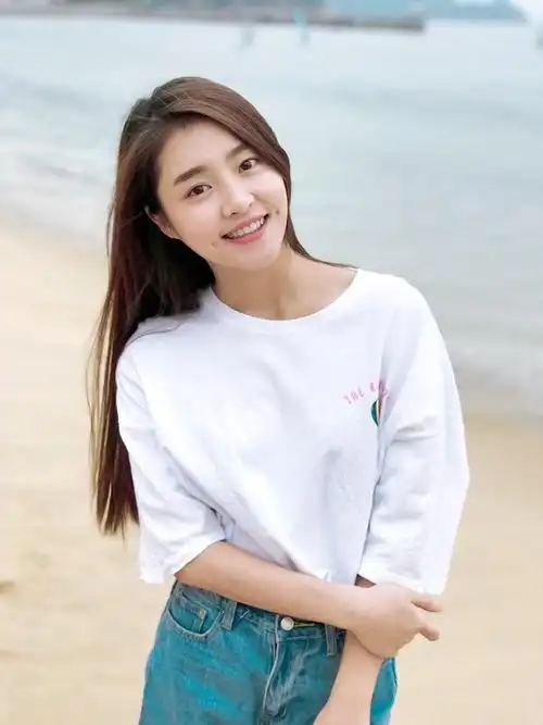 范冰冰李晨杂志合体 狂撒狗粮