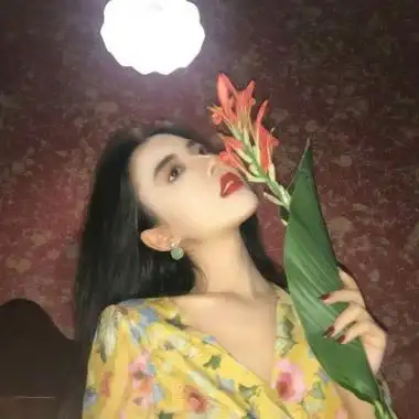 成熟复古女人头像