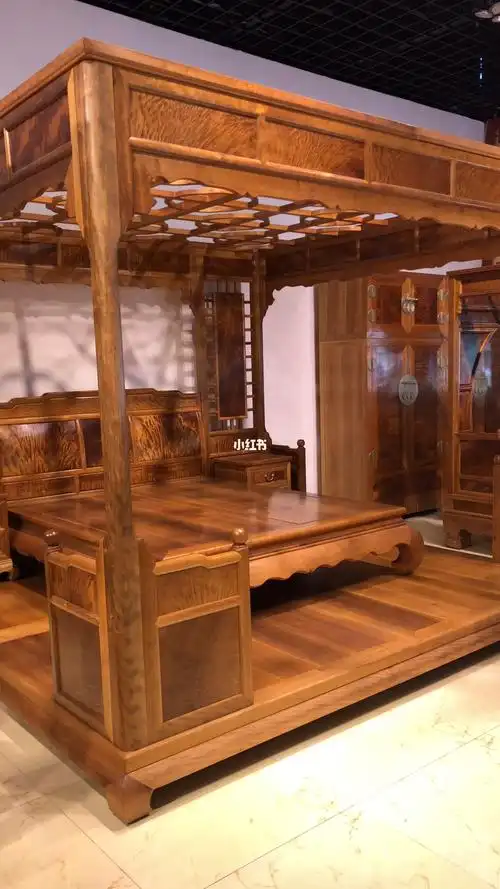 金丝楠木架子床