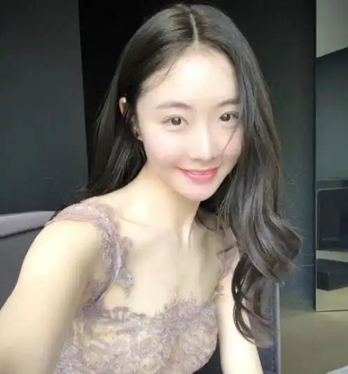 深度解析陈露敲诈视频摇头晃脑社会气十足网友俩女流氓