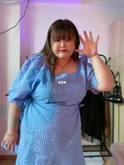 200斤女孩穿搭分享可爱风