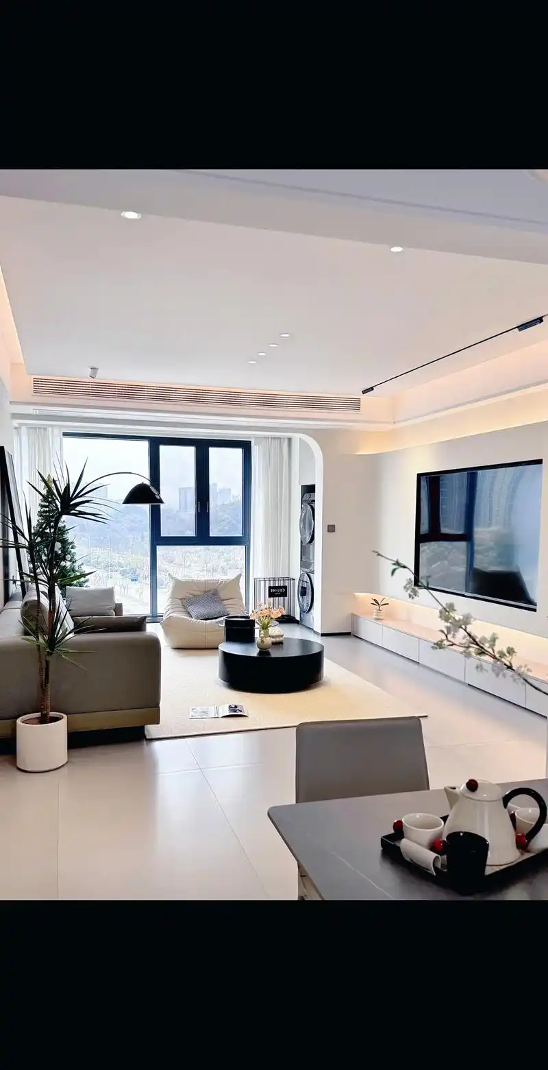 装修还是推荐做自己喜欢的风格,今天分享案例现代简约黑白灰设计,主打