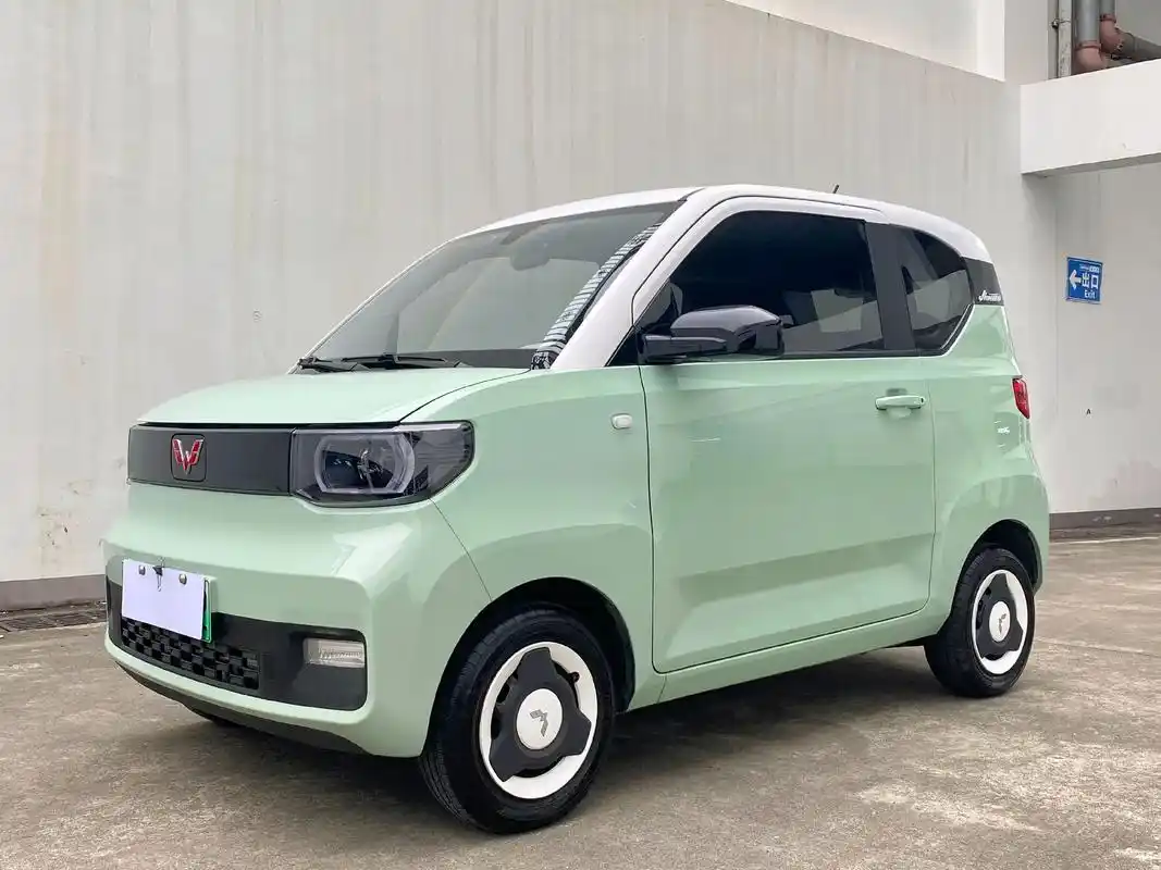 五菱宏光mlnl马卡龙2021年4月上牌 - 抖音