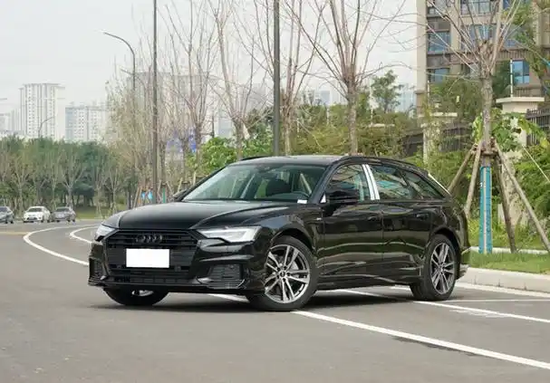 奥迪又在"挤牙膏",2023款奥迪a6下放配备quattro四驱