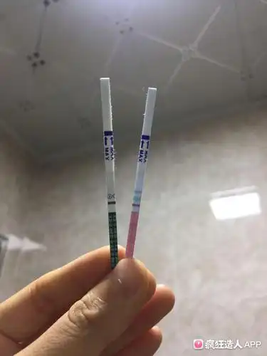 [试管婴儿]移植囊胚第五天,排卵试纸双杠,早早孕浅灰印,塞雪诺酮有