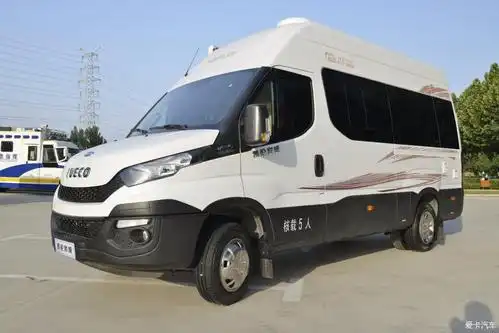 奔驰首款凯伦宾威b型房车6人蓝牌c照图集欣赏