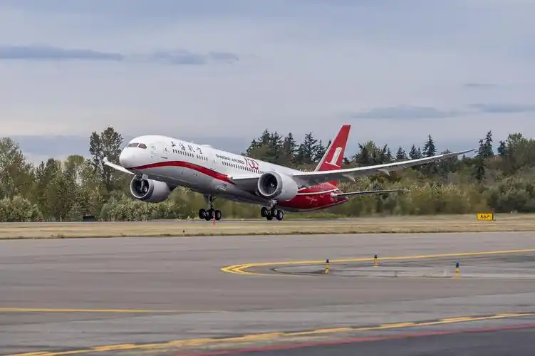 图:上航787 来源:波音民航资源网2018年9月28日消息:上海航空首架787