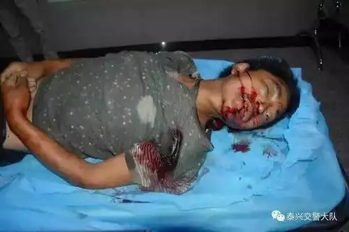 【帮忙】泰兴交警"认尸通告"(胆小勿入~)