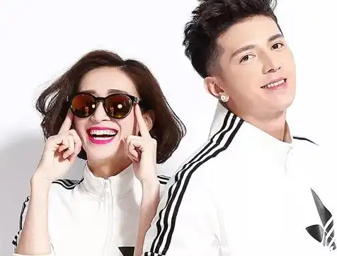 155女到175男哪个部位175男生和160女生合影图片