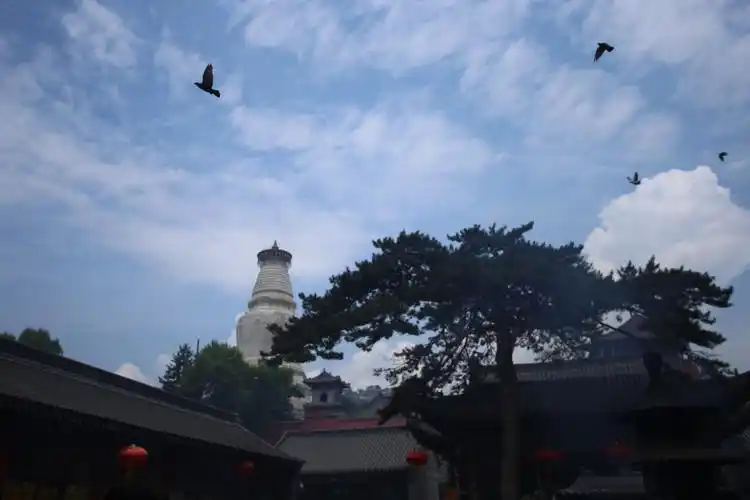 p>五台山,位于 a target="_blank" href="/item/山西省/365266" data