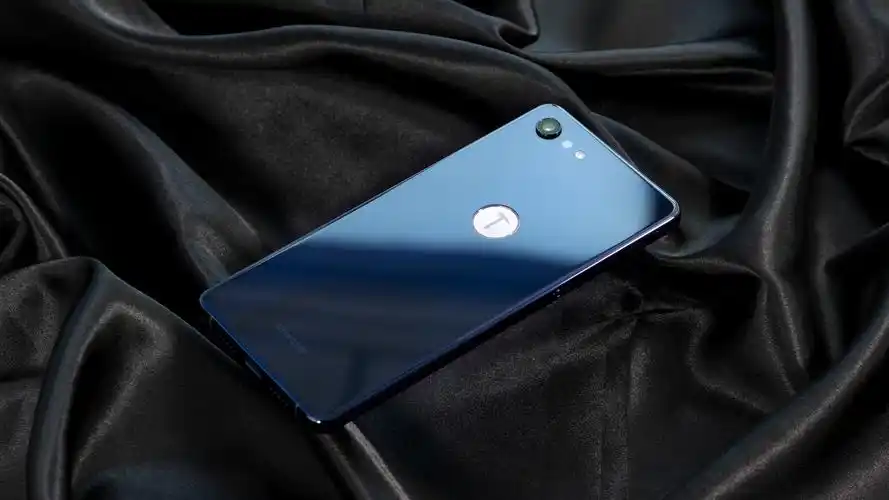 【it之家开箱组】坚果pro 2s真机图赏:炫光闷骚蓝,深得我心